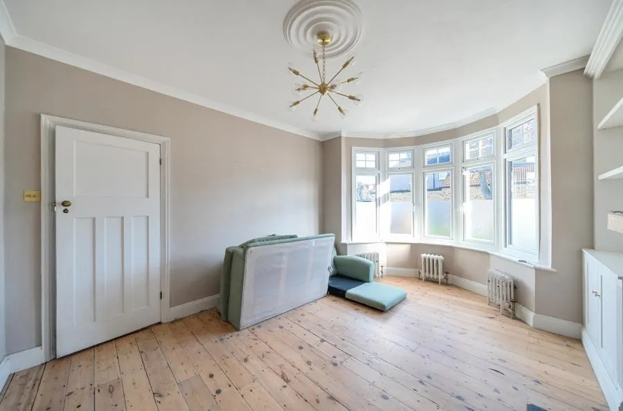 Carnarvon Road, London, E10, photo 17