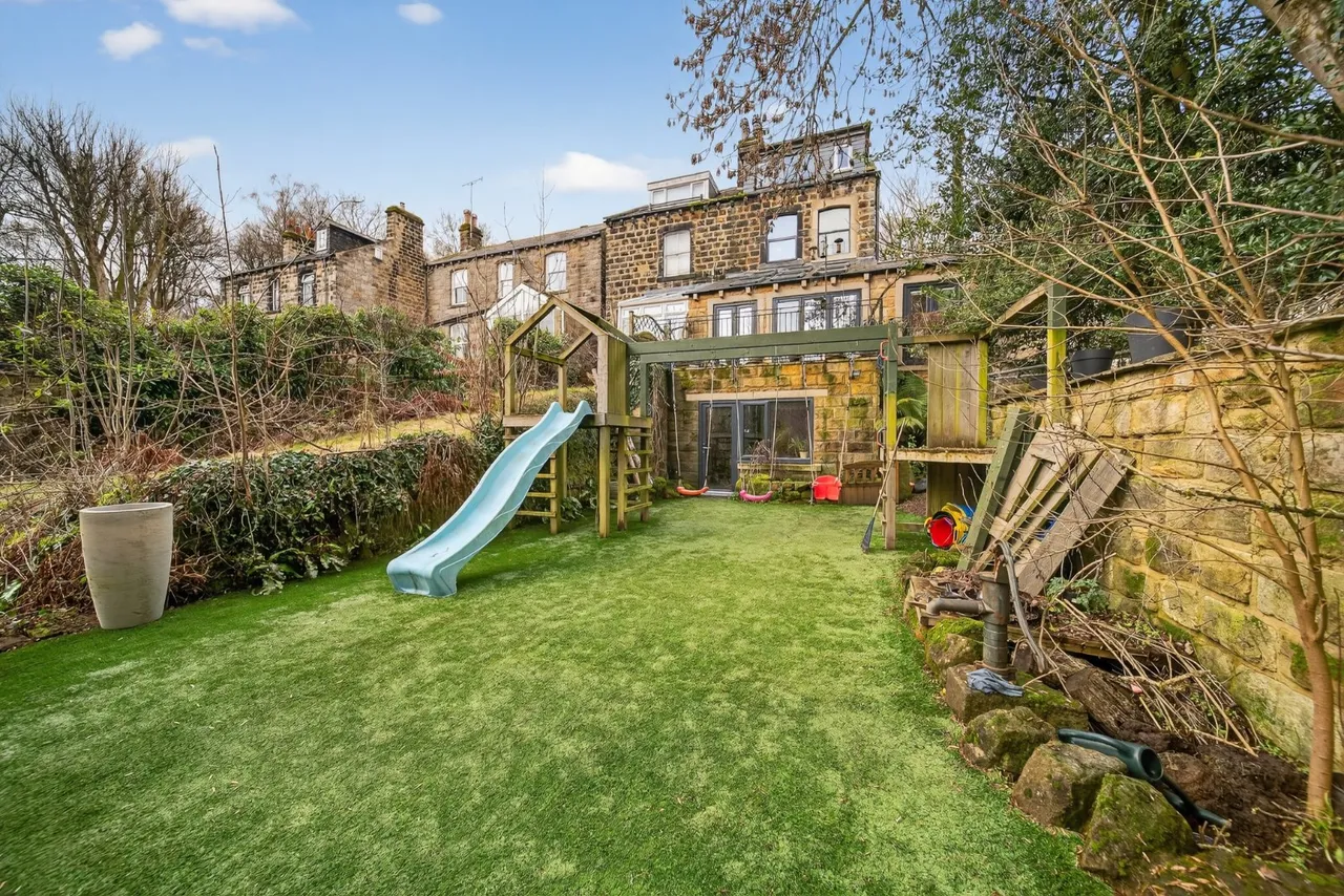 4 bed house for sale, Spring Hill, Adel, LS16