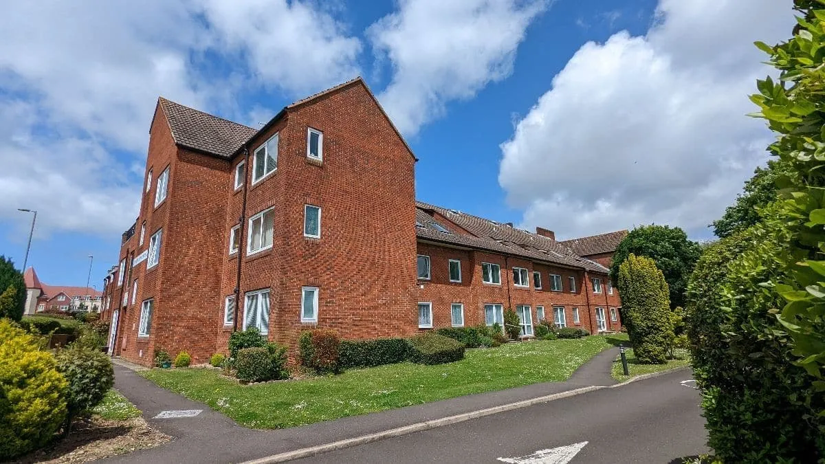 Hulbert Road, Waterlooville, PO7 7JY, photo 15