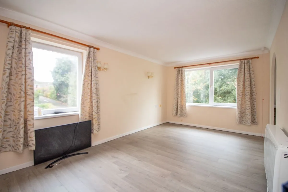 Hulbert Road, Waterlooville, PO7 7JY, photo 4