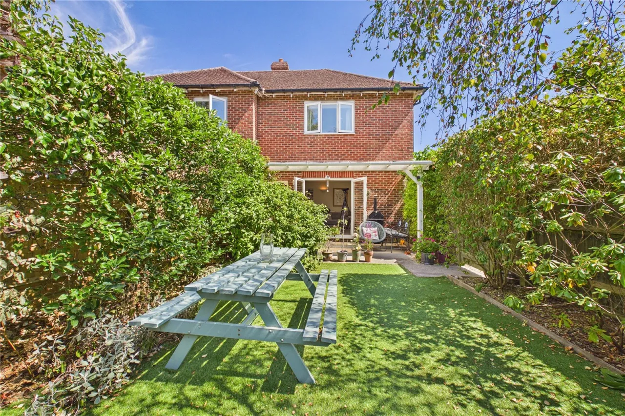 Morrison Close, Upper Basildon, RG8, photo 10
