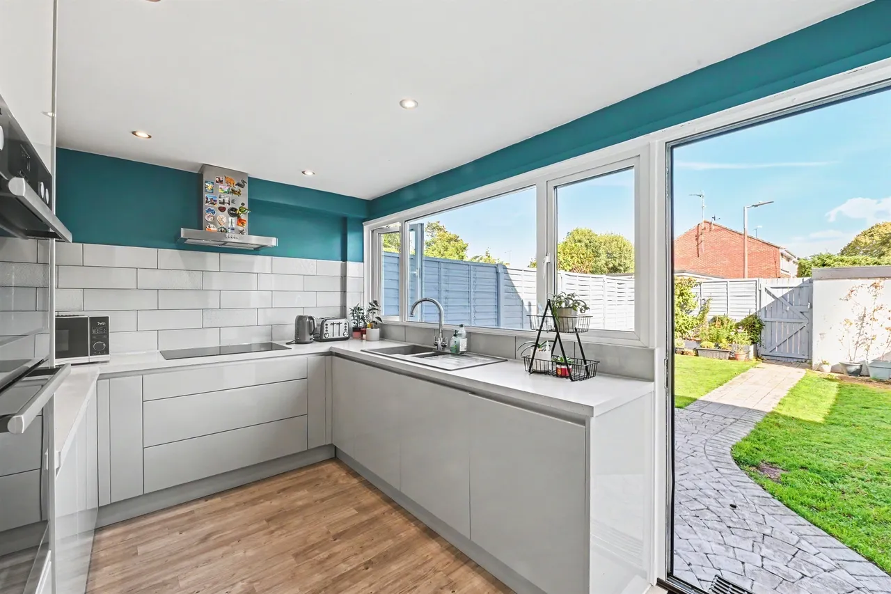 Faversham Close, Tring, HP23, photo 5