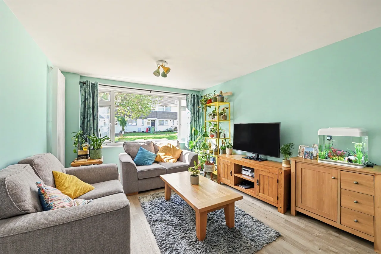 Faversham Close, Tring, HP23, photo 2