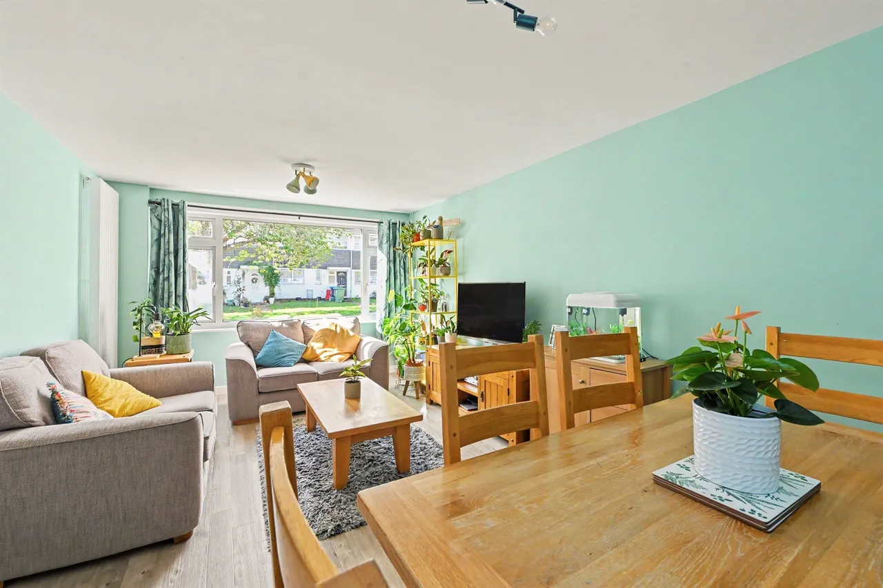 Faversham Close, Tring, HP23, photo 3