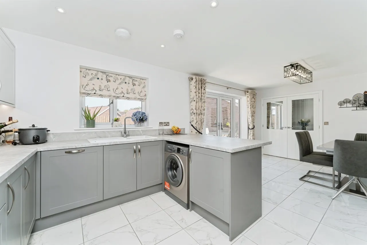 Harvest Road, Lakenheath, Brandon, photo 5