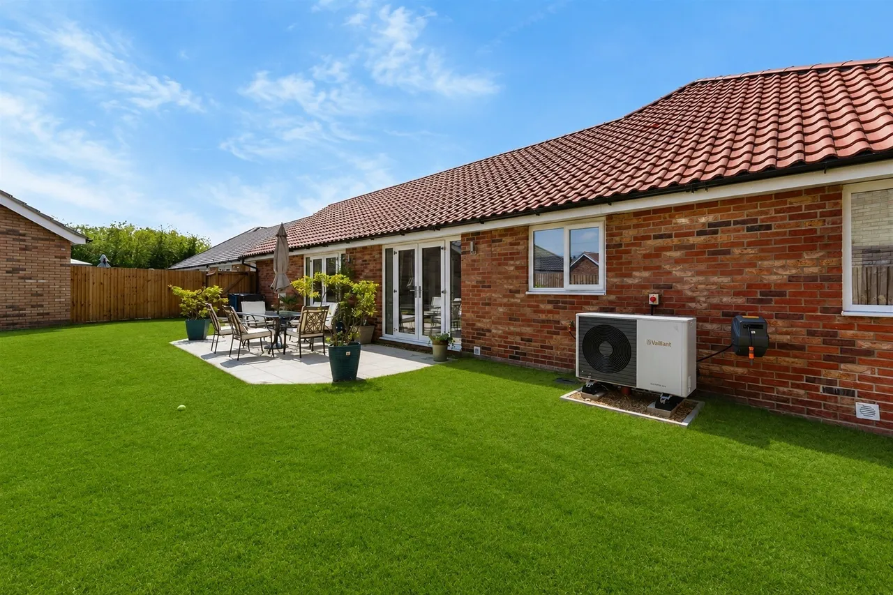 Harvest Road, Lakenheath, Brandon, photo 2