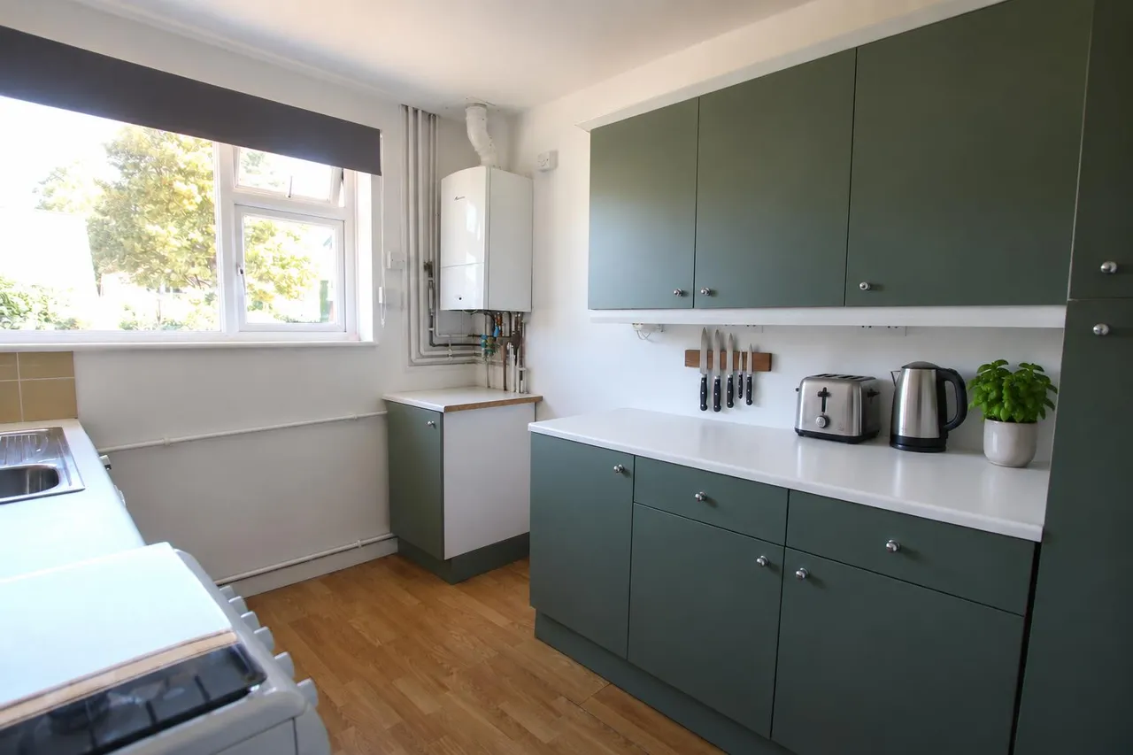 Windfield, Leatherhead, KT22, photo 6
