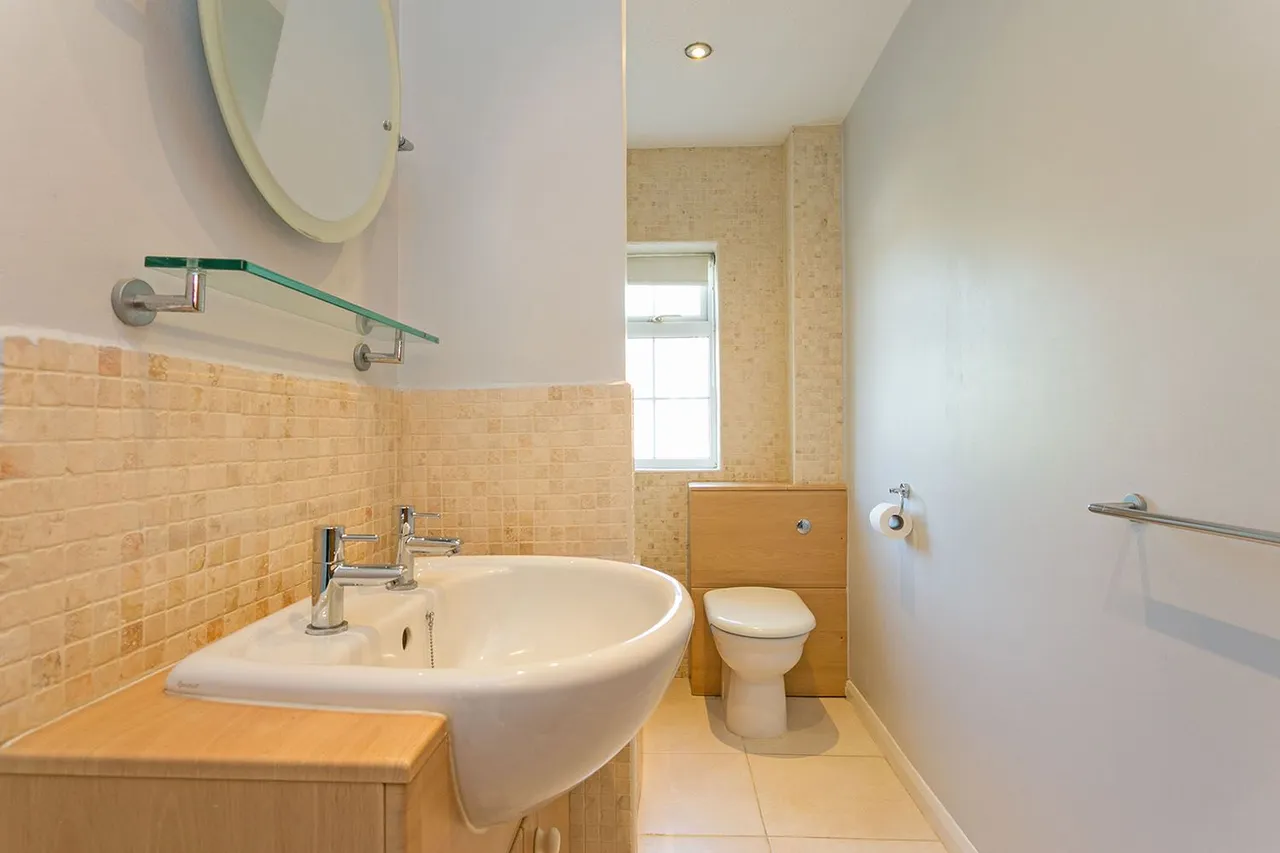 Cranbrook Drive, Maidenhead, Berkshire, photo 25