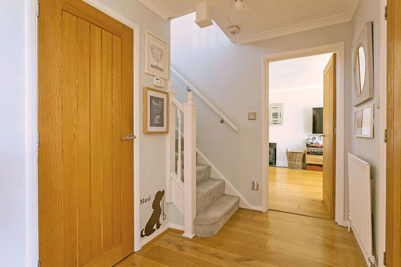 Cranbrook Drive, Maidenhead, Berkshire, photo 18