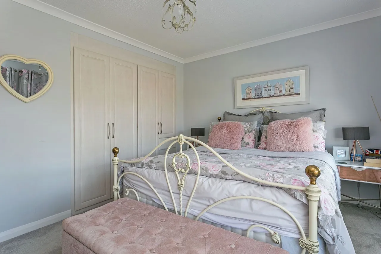 Cranbrook Drive, Maidenhead, Berkshire, photo 20