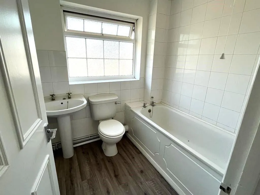 Trundle View Close, Barnham, photo 10