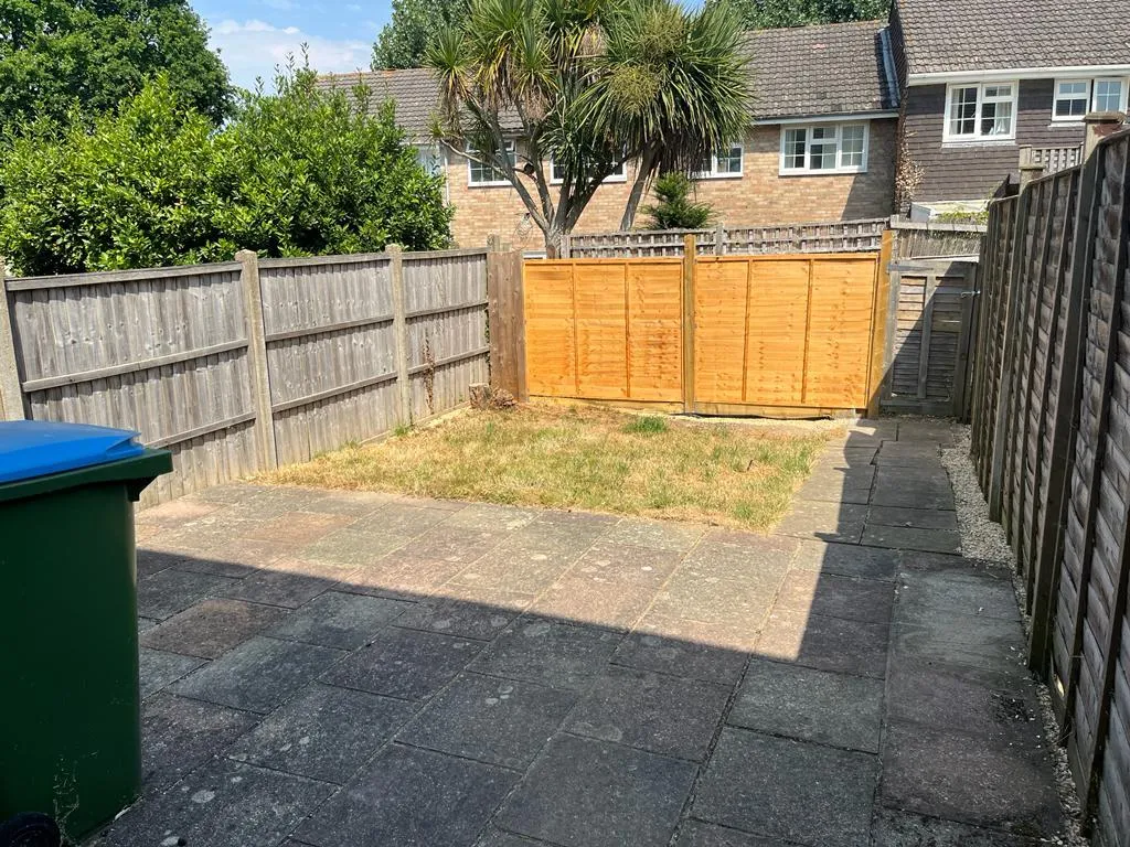 Trundle View Close, Barnham, photo 11