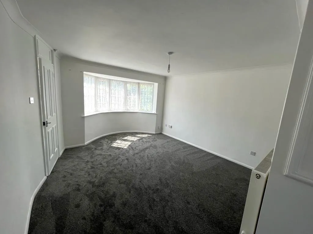 Trundle View Close, Barnham, photo 2
