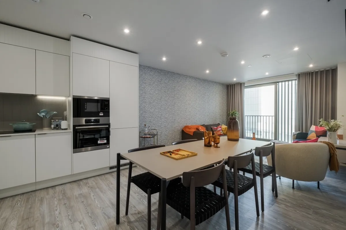 2 bed flat to rent — Coppermaker Square 3 Cherry Park Lane...