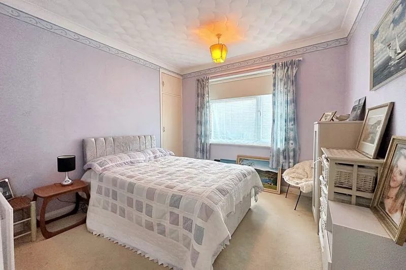 Ditchling Crescent, Brighton BN1 8GD, photo 12