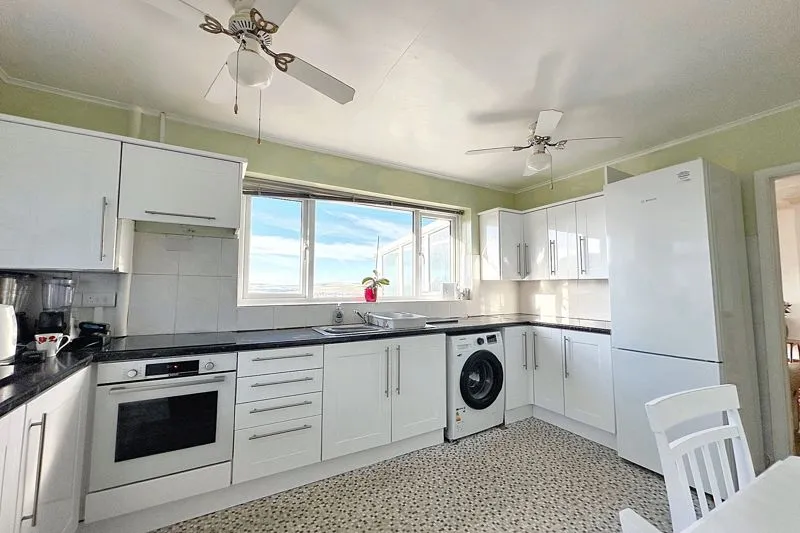 Ditchling Crescent, Brighton BN1 8GD, photo 8