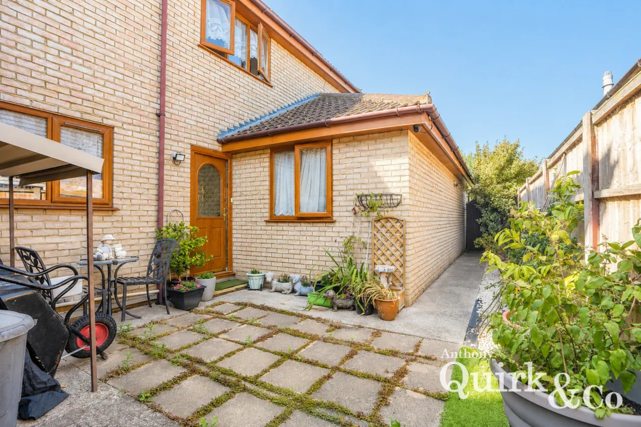 Coker Road, Canvey Island, SS8, photo 16