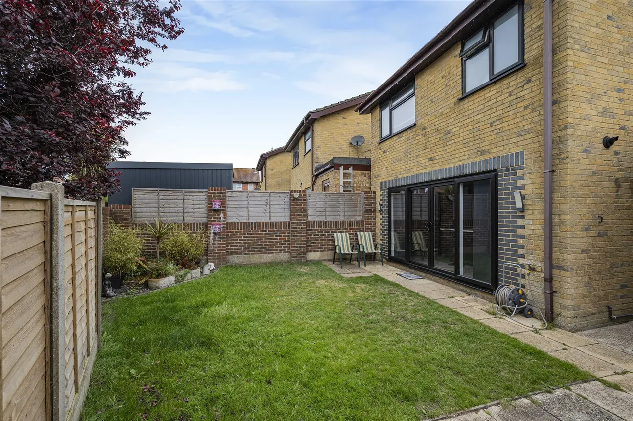 Canada Close, Telscombe Cliffs, photo 12