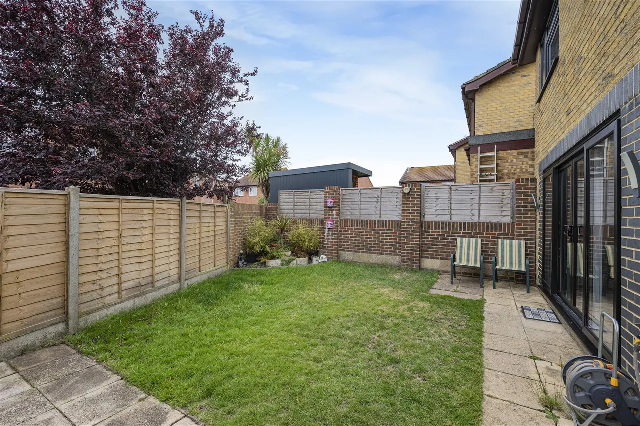 Canada Close, Telscombe Cliffs, photo 30