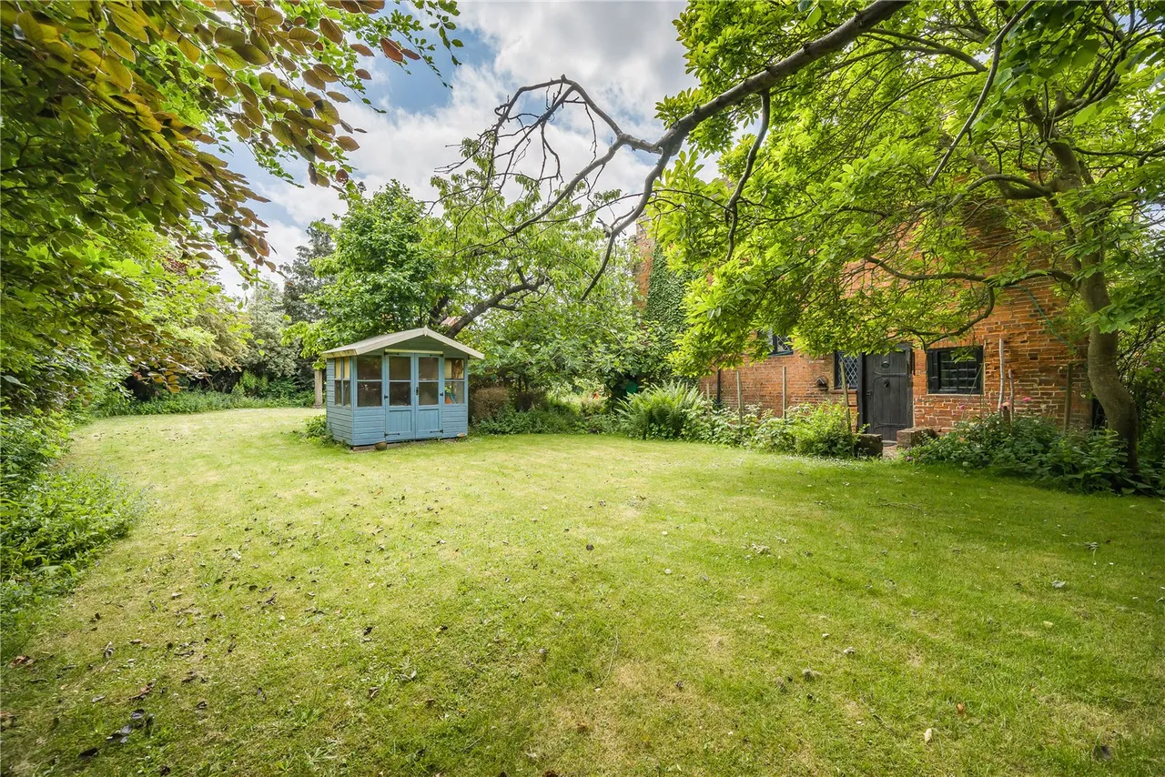 Ash Street, Ash, Guildford, Surrey, GU12 6LF, photo 2