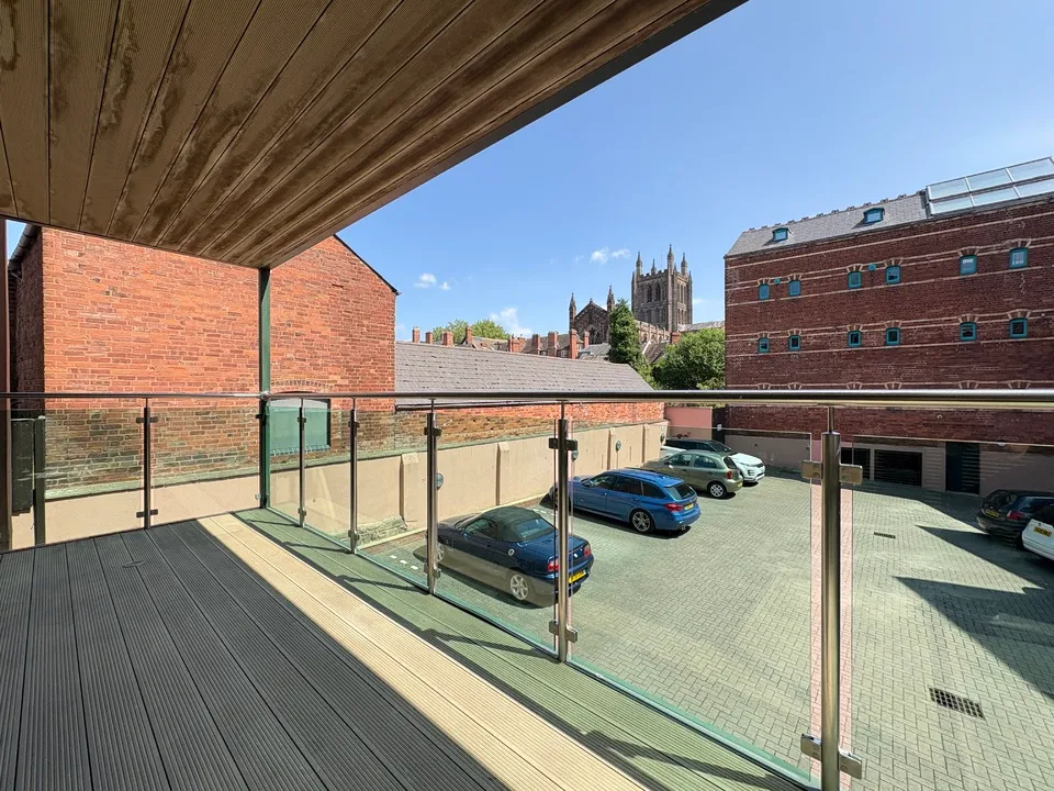 Apartment with Cathedral Views, Riverview Court, Hereford, photo 20