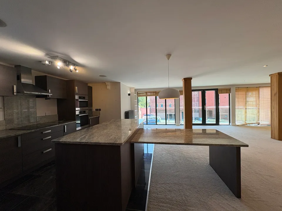 Apartment with Cathedral Views, Riverview Court, Hereford, photo 34