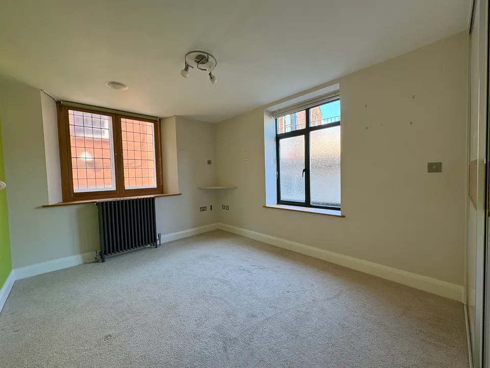 Apartment with Cathedral Views, Riverview Court, Hereford, photo 9