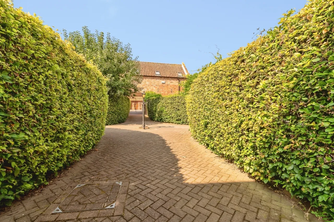 Taylors Croft, Woodborough, NG14, photo 15