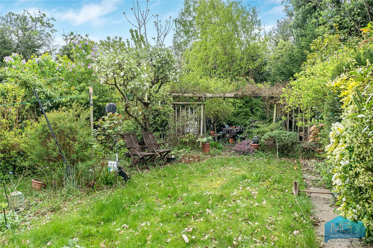 Lyndhurst Gardens, London, N3, photo 9