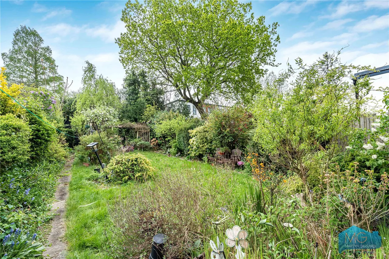 Lyndhurst Gardens, London, N3, photo 8