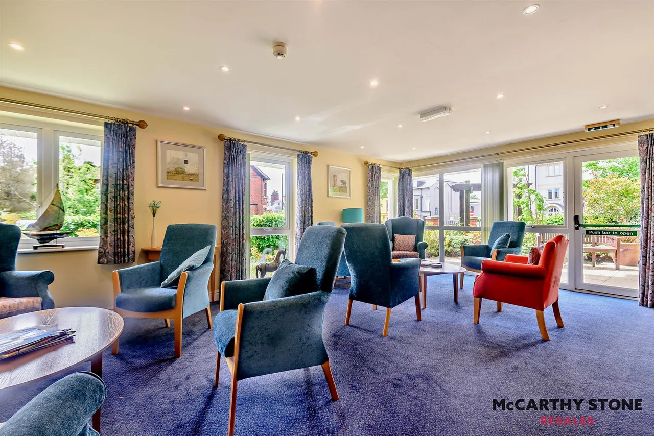 Avenue Road, Lymington, SO41, photo 15