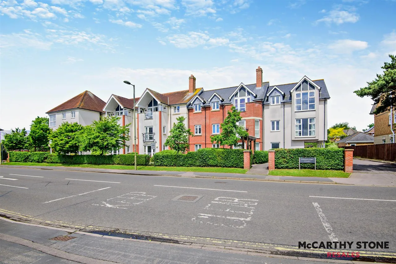Avenue Road, Lymington, SO41, photo 18