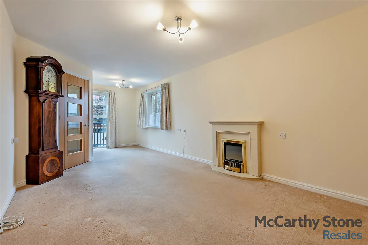 Avenue Road, Lymington, SO41, photo 2