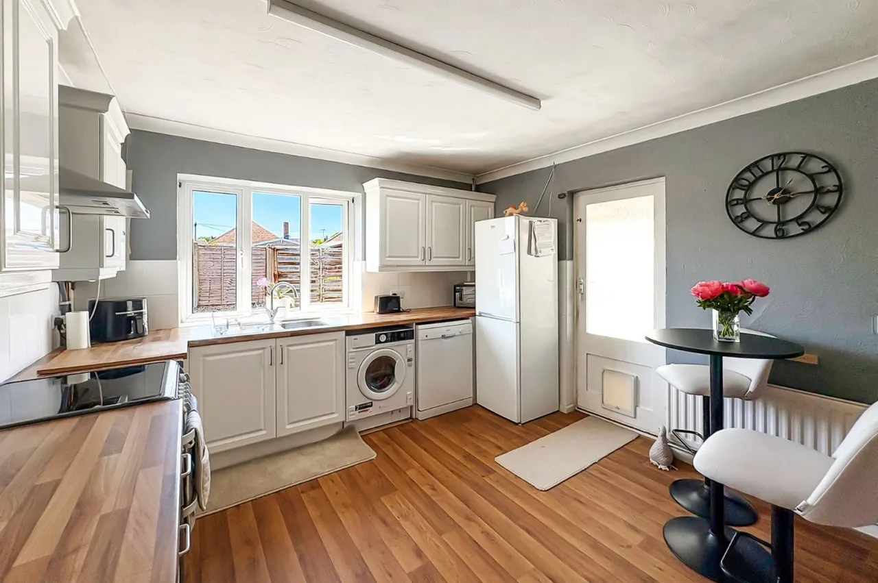 Milton Avenue, Rustington, BN16, photo 3