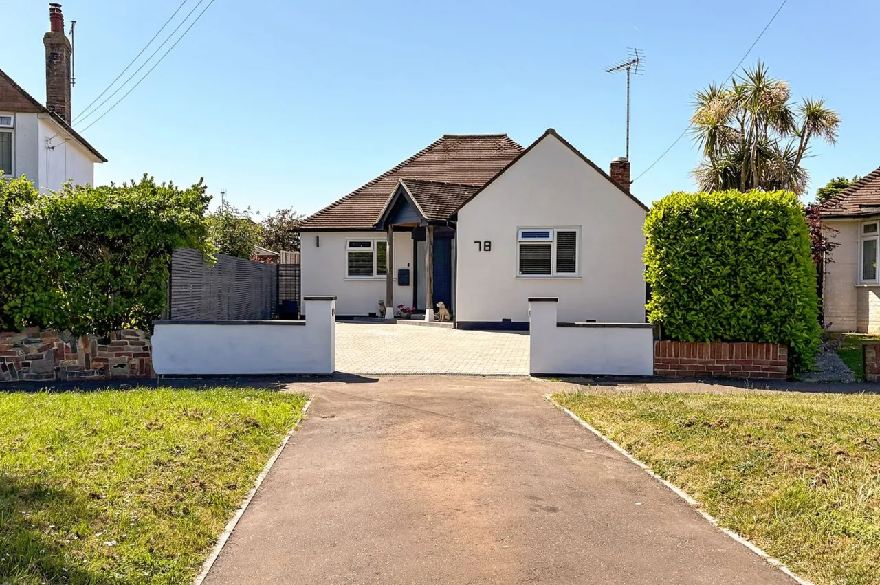 2 bed house for sale, Milton Avenue, Rustington, BN16