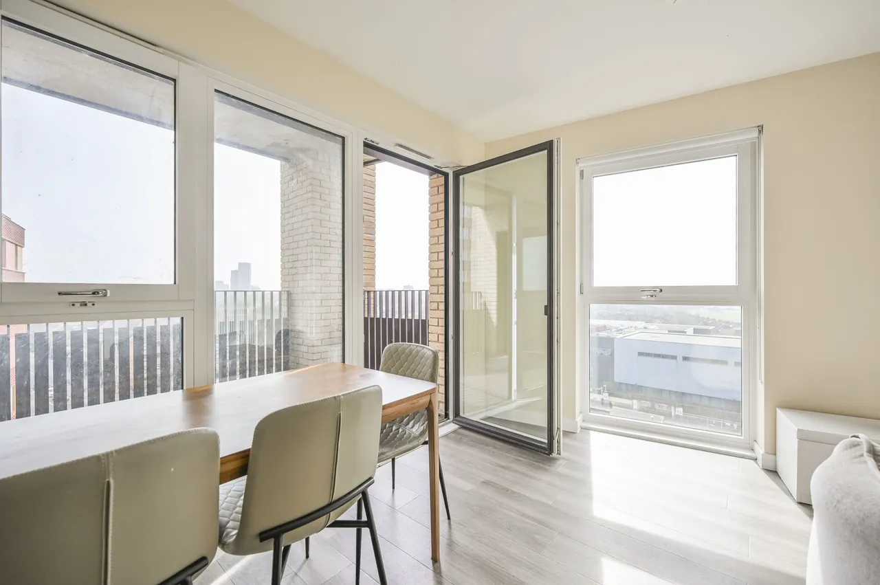 2 bed flat for sale, Walthamstow, E17