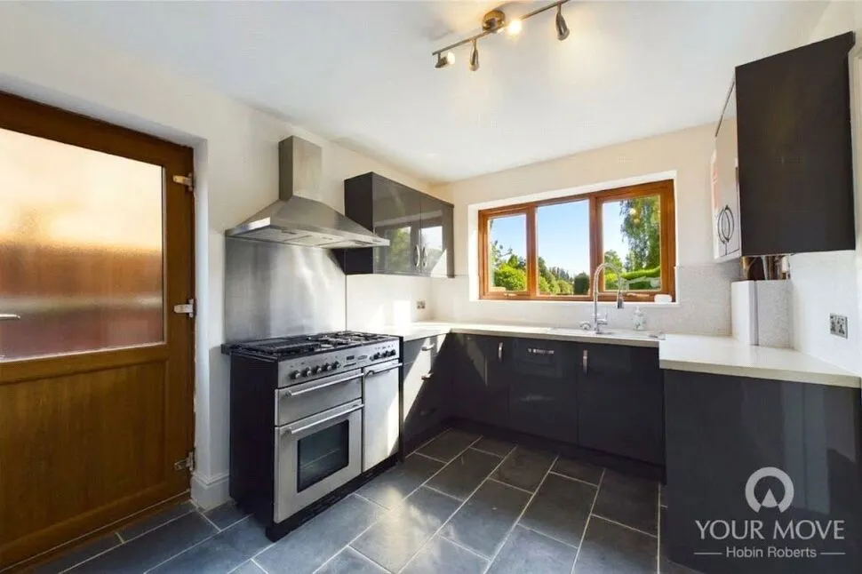 Clipstone Court, Rothwell, NN14, photo 4