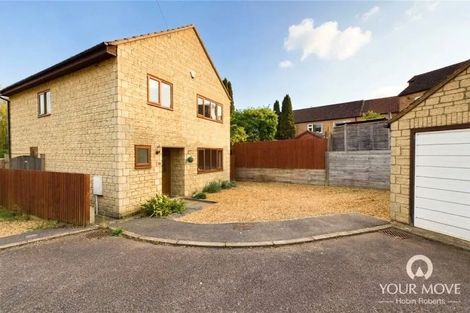 3 bed house to rent, Clipstone Court, Rothwell, NN14