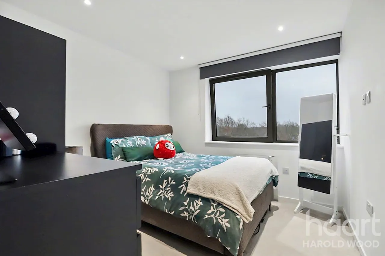 Hubert Road, Brentwood, CM14, photo 11