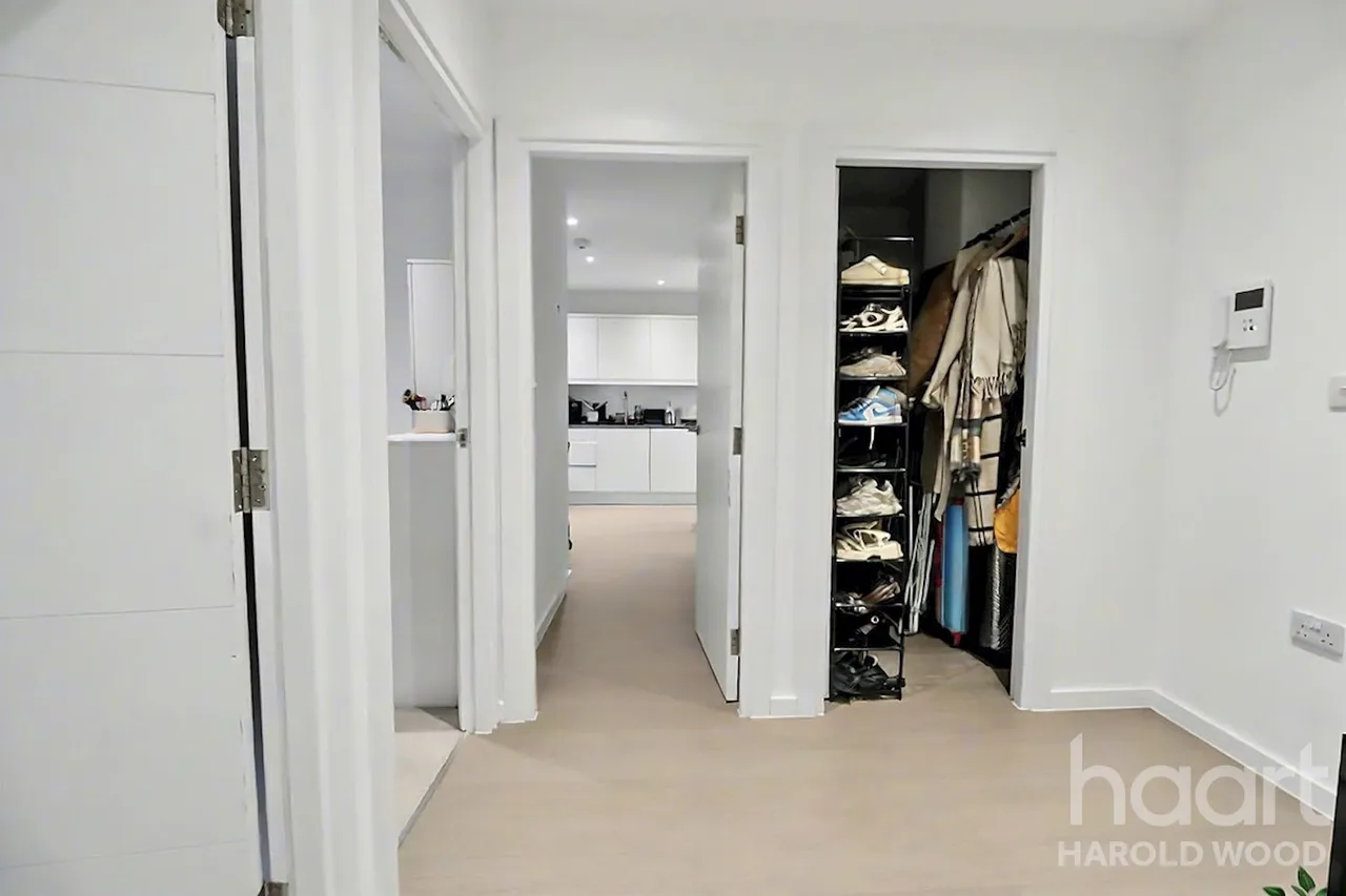Hubert Road, Brentwood, CM14, photo 12