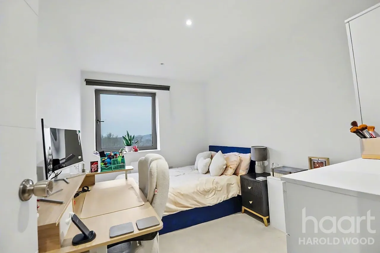 Hubert Road, Brentwood, CM14, photo 5