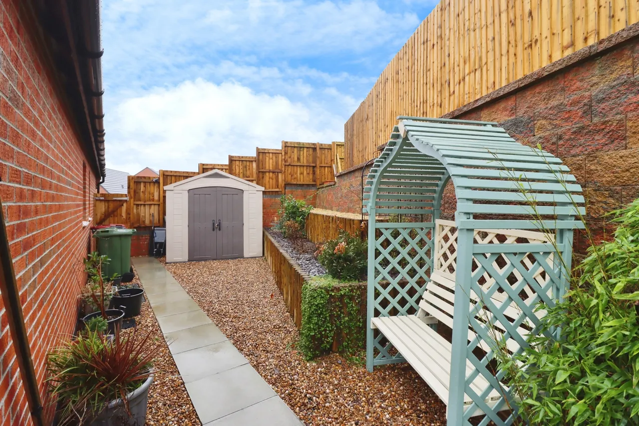 Baker Road, Chesterfield, S42, photo 16
