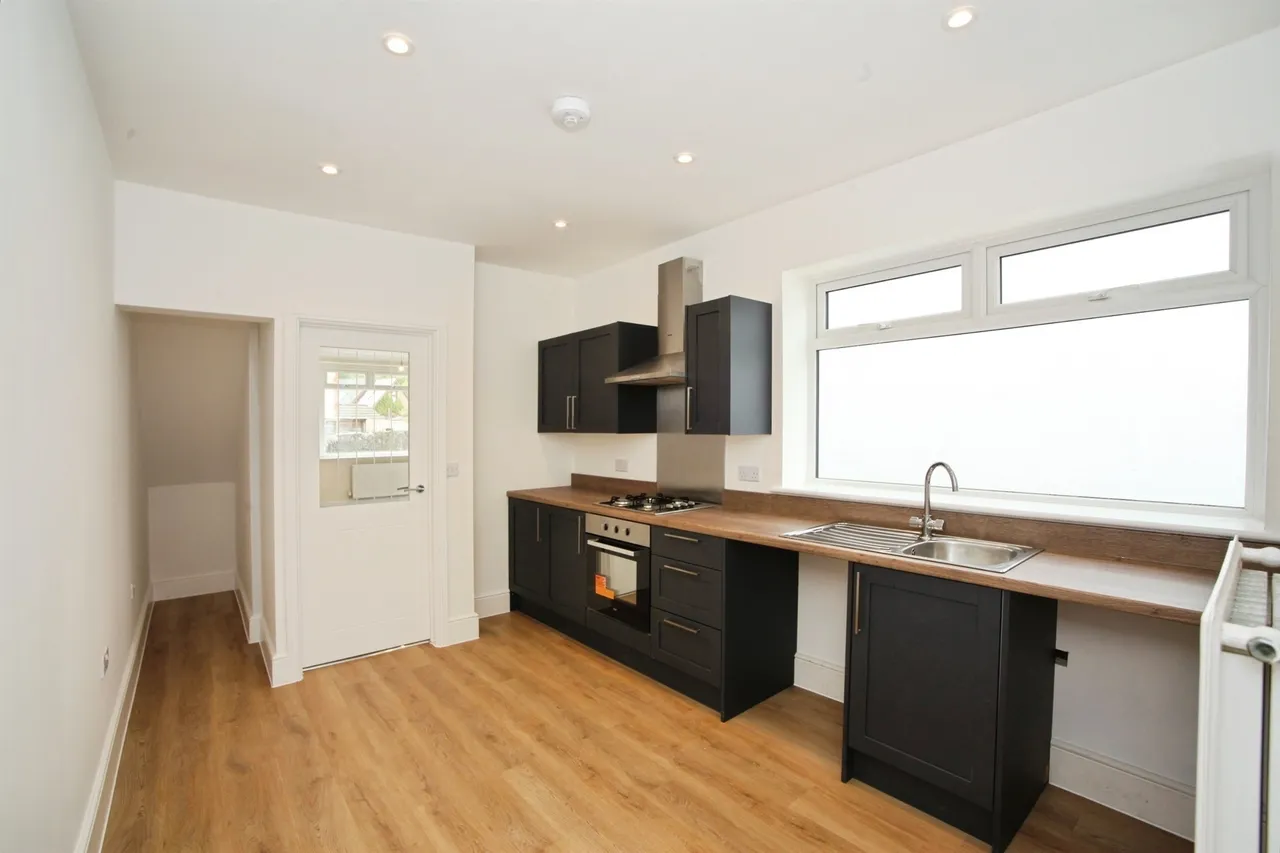 Lower Francis Street, Caerphilly, CF83, photo 5
