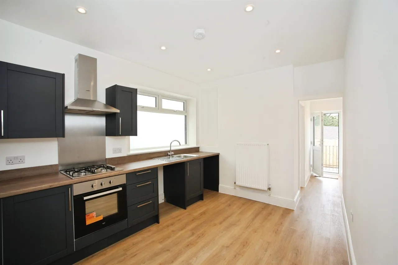 Lower Francis Street, Caerphilly, CF83, photo 4