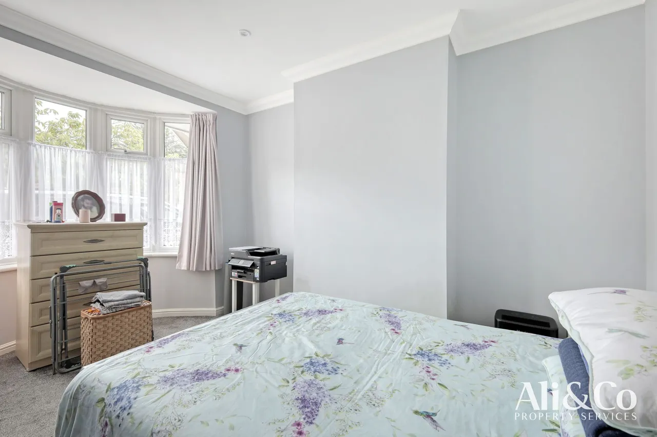 Howard Road, Upminster, Essex, RM14 2UU, photo 12