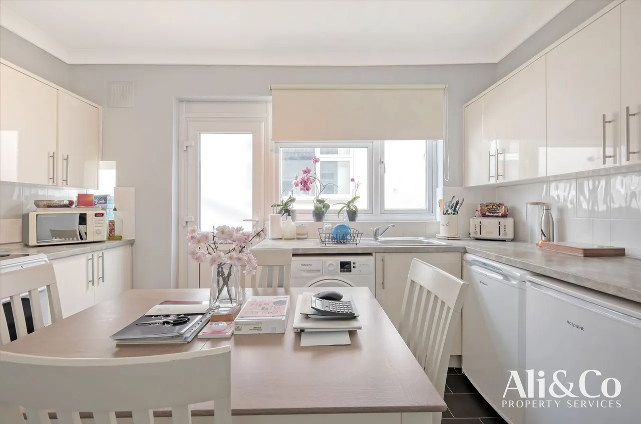 Howard Road, Upminster, Essex, RM14 2UU, photo 5