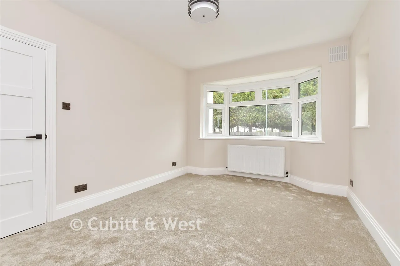 Grosvenor Gardens, Wallington, SM6, photo 4