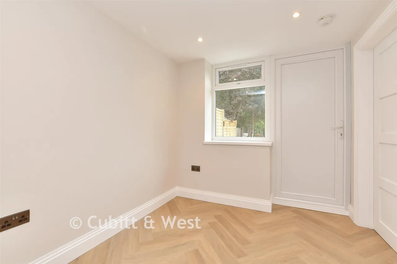 Grosvenor Gardens, Wallington, SM6, photo 7