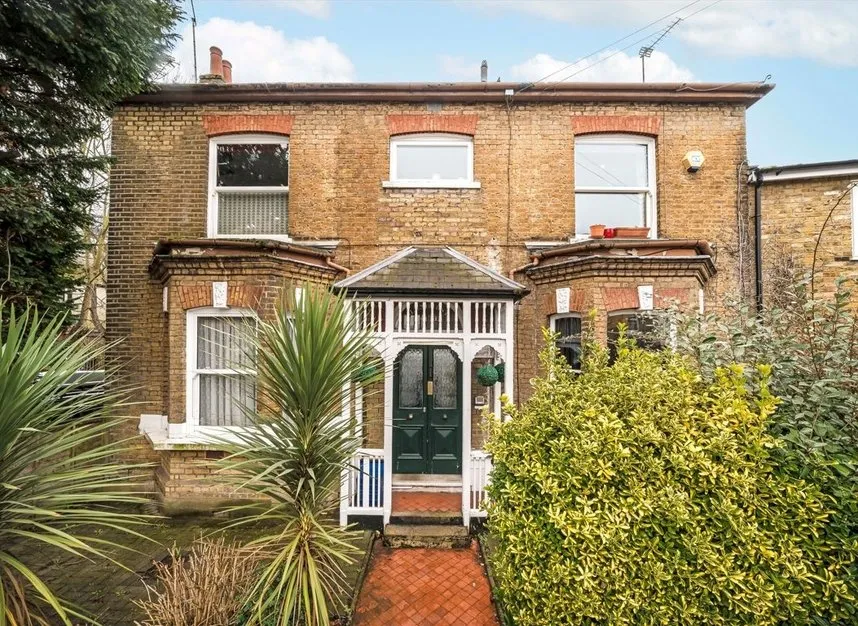 2 bed flat for sale — Glenhurst Road, Brentford, TW8