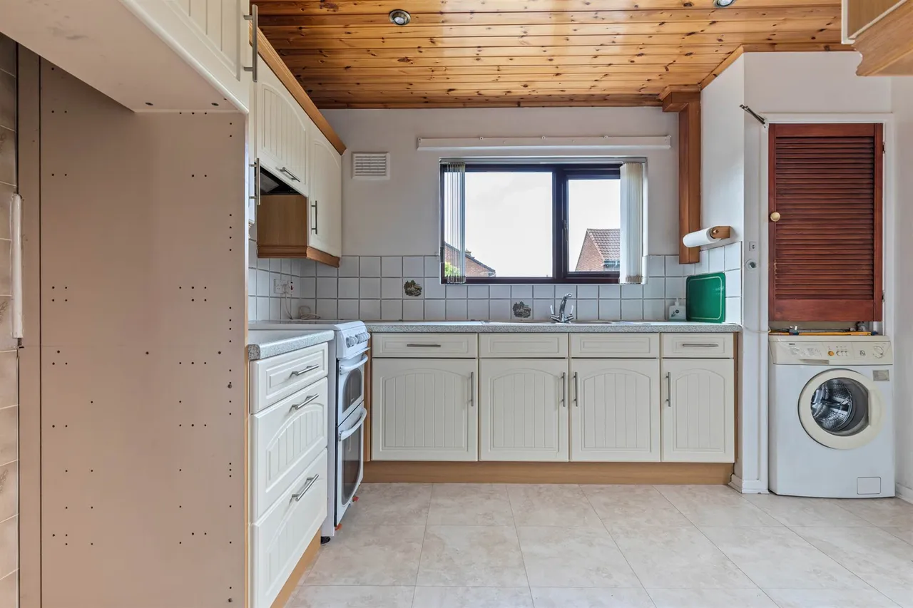 Knockwood Crescent, Belfast, BT5, photo 9